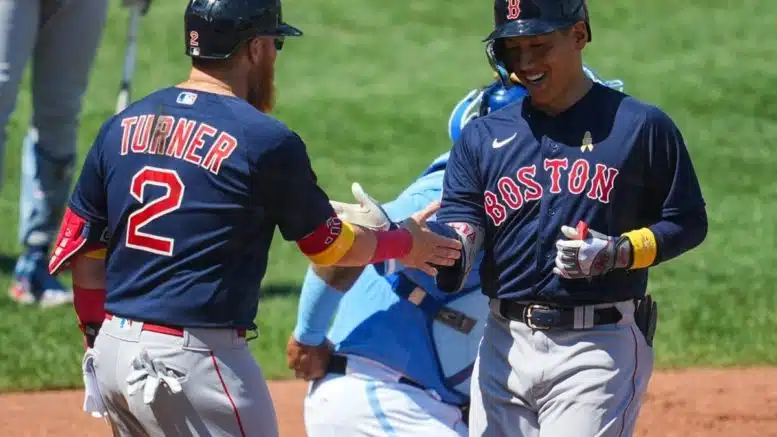 Red Sox top Royals in Chris Sale's first win since May