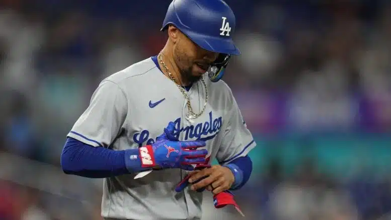 Dodgers star Mookie Betts (foot) likely out until Monday