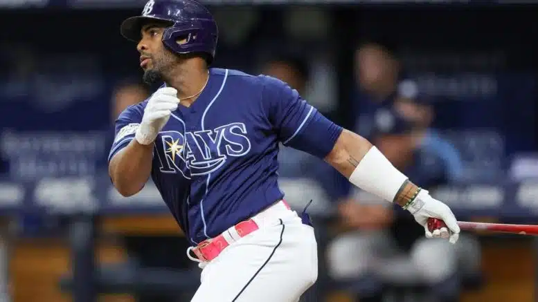 Yandy Diaz hits walk-off HR to lift Rays over Mariners