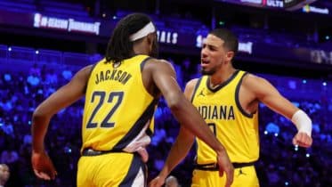 Pacers advance over Bucks to championship game of tournament